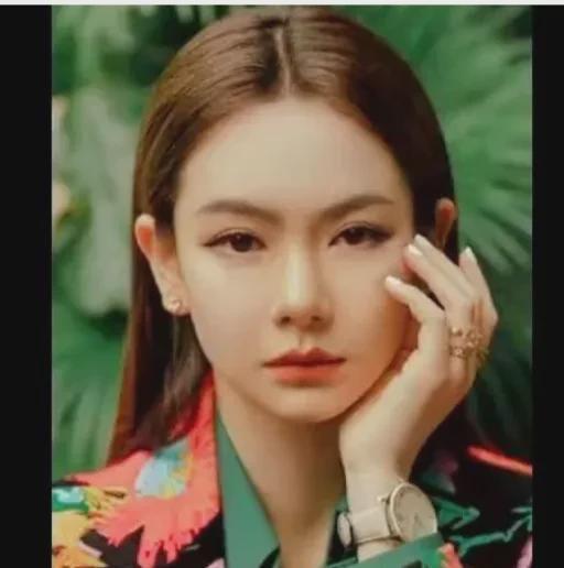 戚薇爆料导演视频大全最新,独家视频大揭秘 第2张 戚薇爆料导演视频大全最新,独家视频大揭秘 第2张